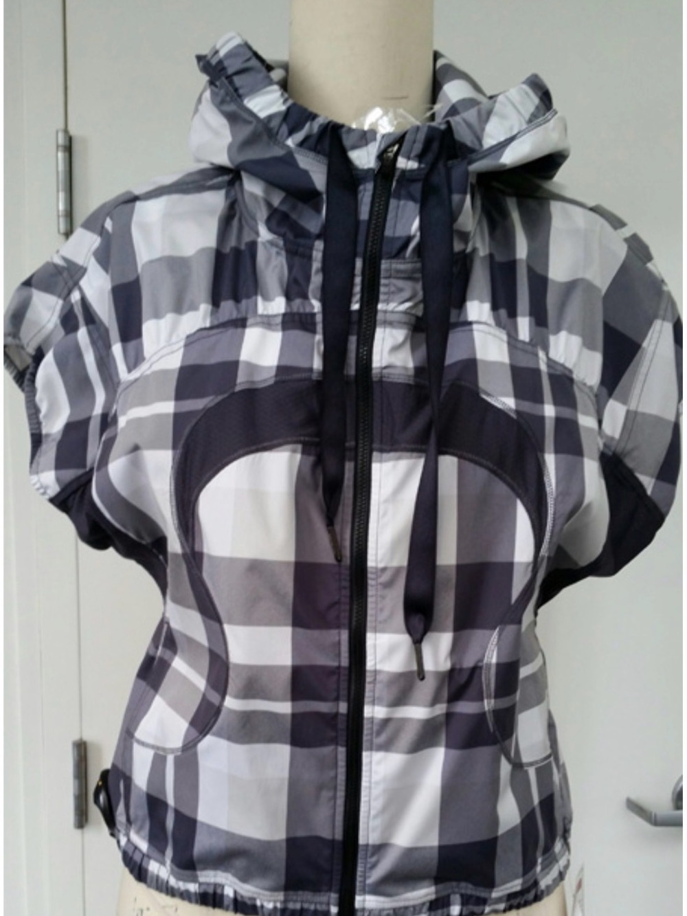 Rare Vintage Lululemon running vest